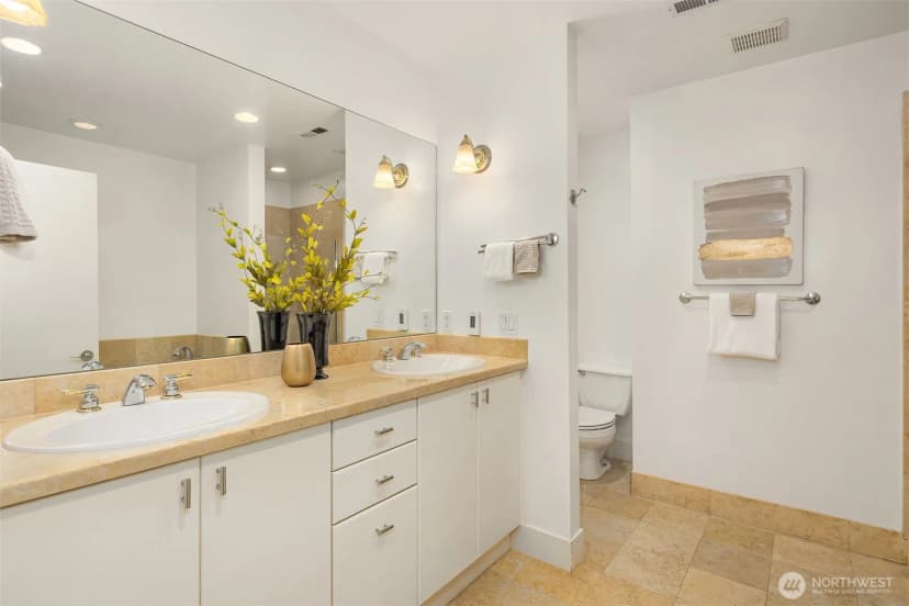 Property photo for 80 E Roanoke Street #2, Seattle photo 22