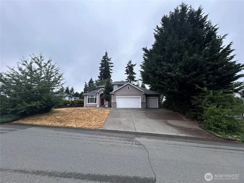 Property photo for 20317 124th Street Ct E, Bonney Lake photo 2
