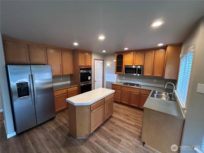 Property photo for 20317 124th Street Ct E, Bonney Lake photo 11