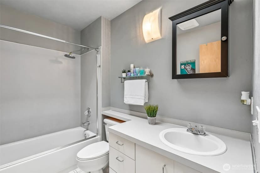 Property photo for 7226 Ne 171st Lane, Kenmore photo 18
