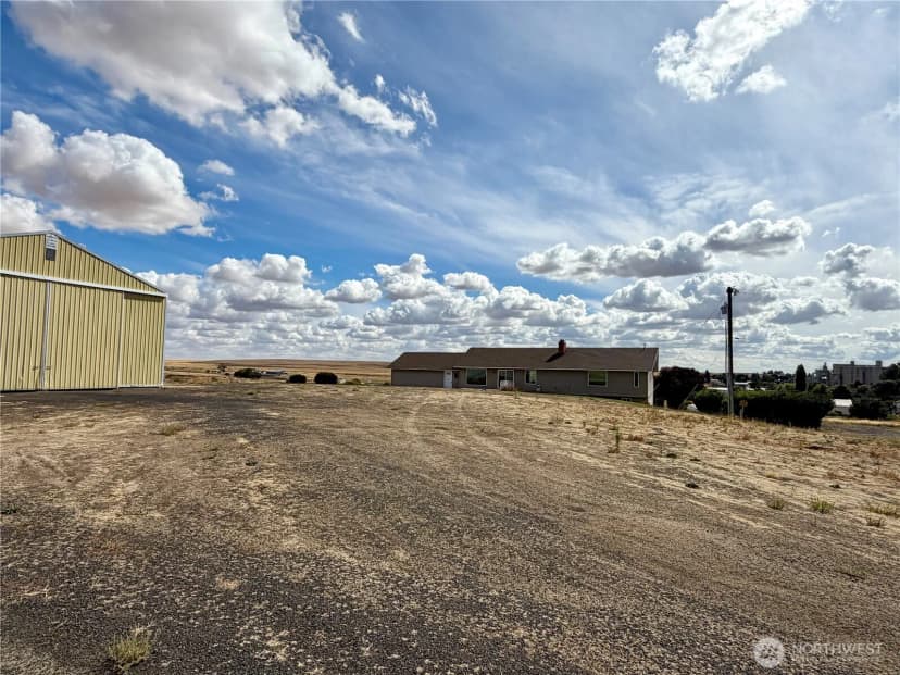 Property photo for 705 Ne Blake Avenue, Wilbur photo 40