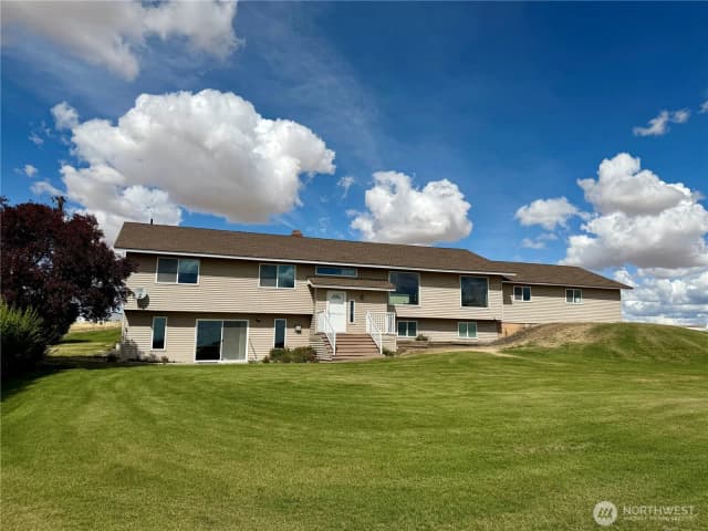 Property photo for 705 Ne Blake Avenue, Wilbur