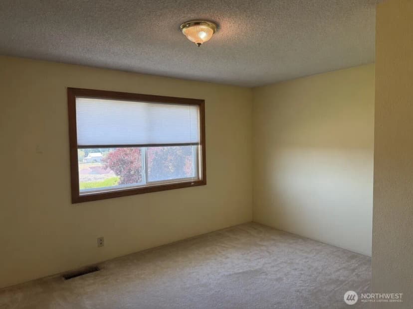 Property photo for 705 Ne Blake Avenue, Wilbur photo 24