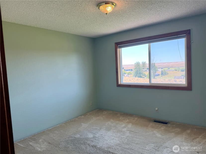 Property photo for 705 Ne Blake Avenue, Wilbur photo 21