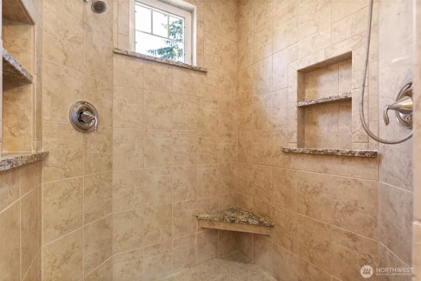 Property photo for 1956 Ne Trail Way, Poulsbo photo 21