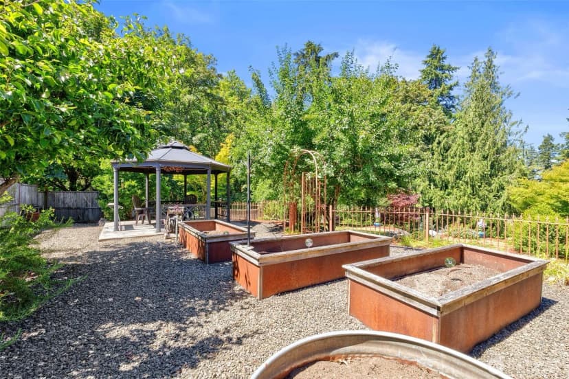 Property photo for 1956 Ne Trail Way, Poulsbo photo 37