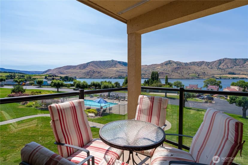 Property photo for 100 Lake Chelan Shores #17-11, Chelan photo 4