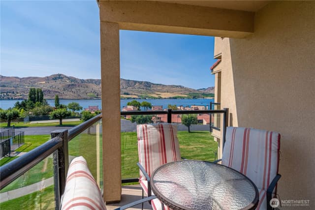 Property photo for 100 Lake Chelan Shores #17-11, Chelan photo 5