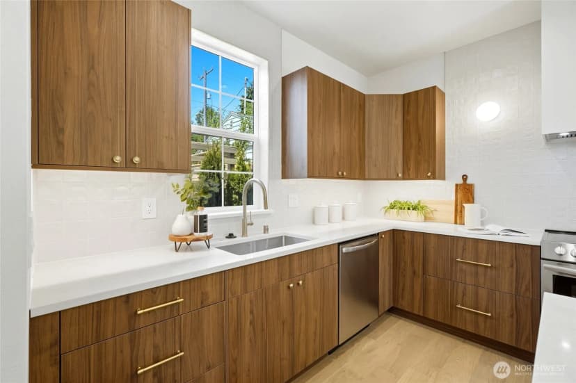 Property photo for 5948 18 Avenue Sw #2, Seattle photo 14