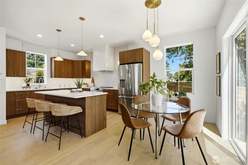 Property photo for 5948 18 Avenue Sw #2, Seattle photo 10