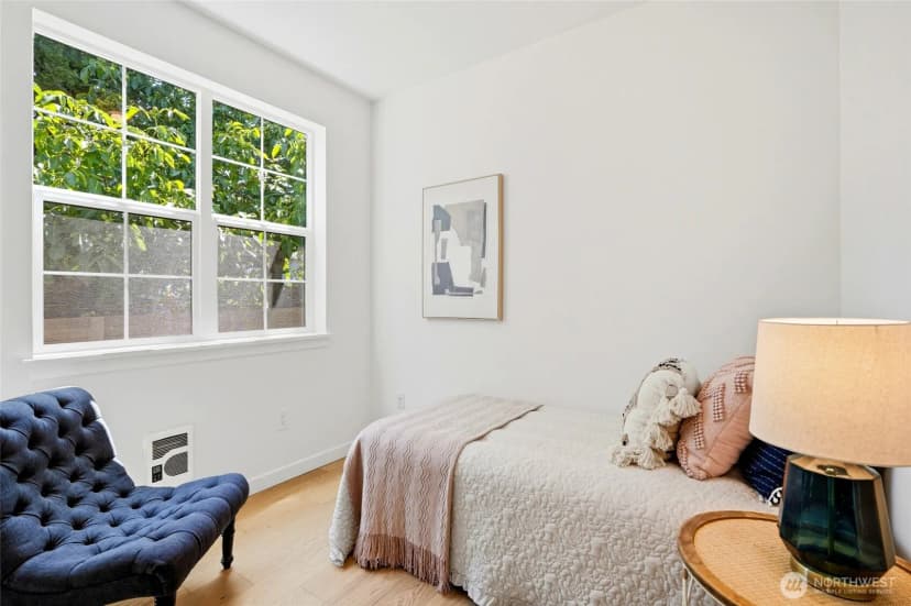 Property photo for 5948 18 Avenue Sw #2, Seattle photo 19