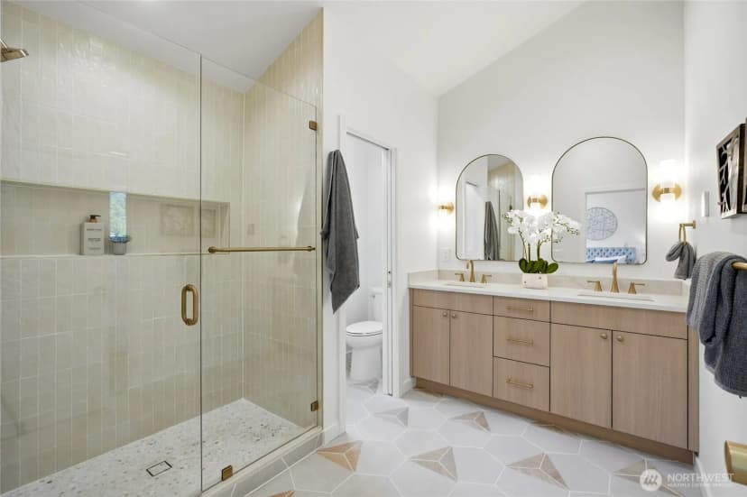 Property photo for 5948 18 Avenue Sw #2, Seattle photo 26
