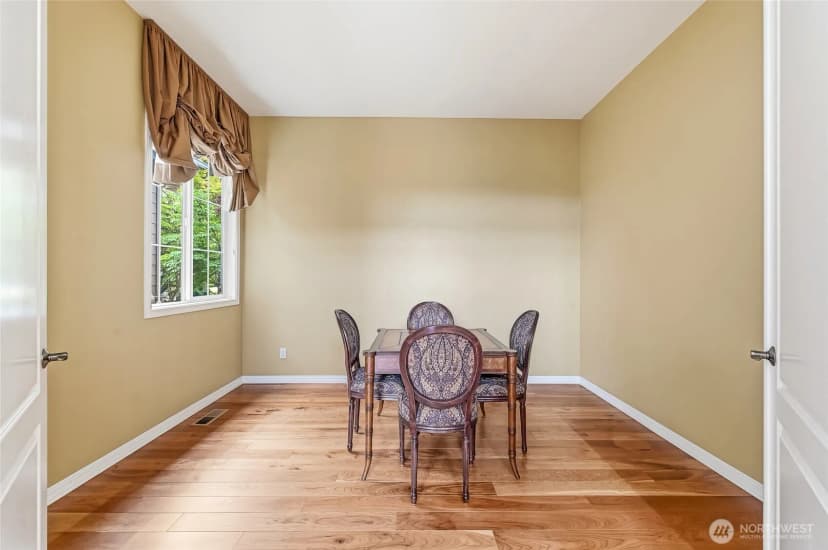 Property photo for 23150 Ne 126th Street, Redmond photo 15
