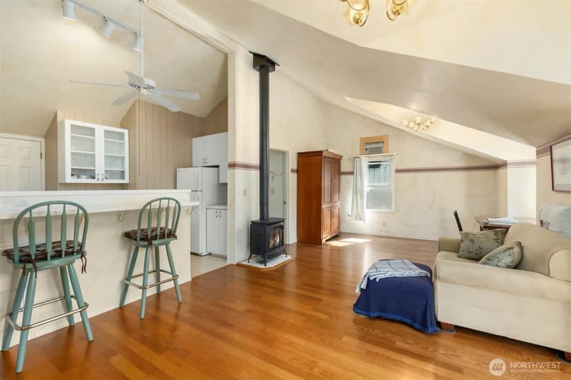 Property photo for 7205 Ne Dolphin Drive, Bainbridge Island photo 32