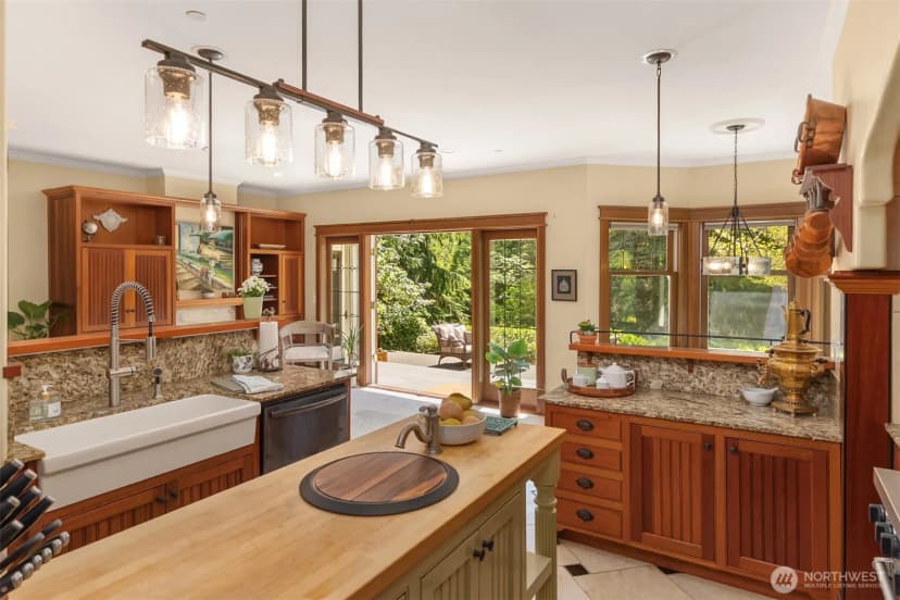 Property photo for 7205 Ne Dolphin Drive, Bainbridge Island photo 13
