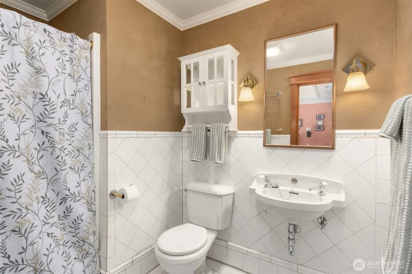 Property photo for 7205 Ne Dolphin Drive, Bainbridge Island photo 25