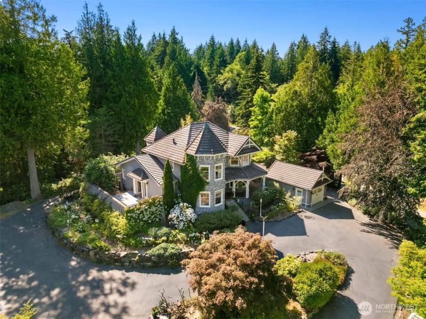Property photo for 7205 Ne Dolphin Drive, Bainbridge Island