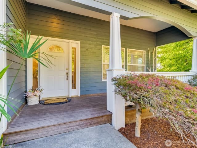 Property photo for 304 Ne 14th Avenue, Battle Ground photo 2