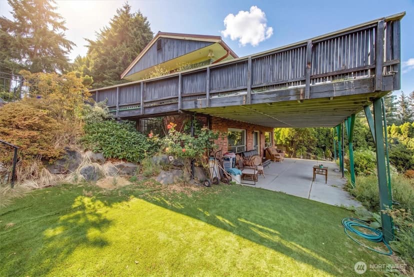 Property photo for 2444 72nd Avenue Se, Mercer Island photo 6