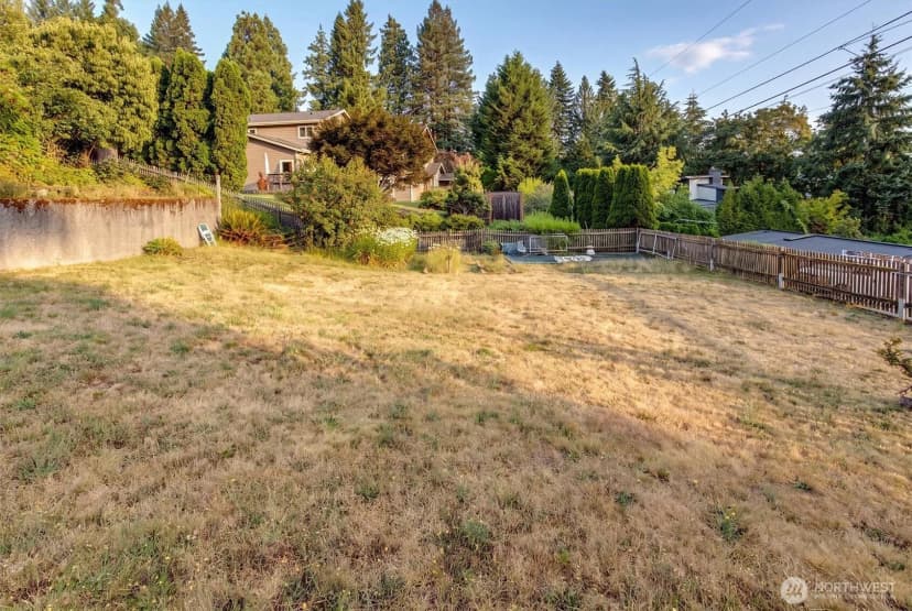 Property photo for 2444 72nd Avenue Se, Mercer Island photo 10