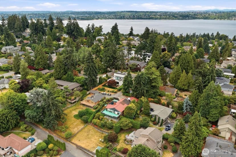 Property photo for 2444 72nd Avenue Se, Mercer Island photo 14