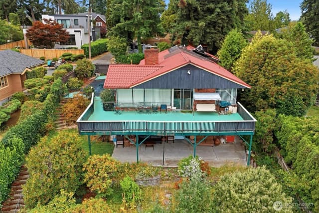 Property photo for 2444 72nd Avenue Se, Mercer Island photo 3