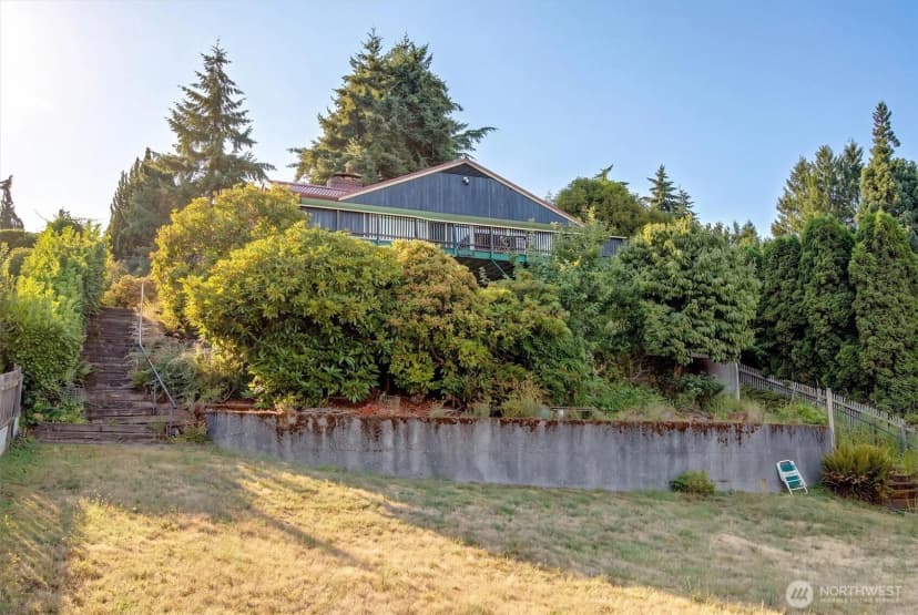 Property photo for 2444 72nd Avenue Se, Mercer Island photo 8