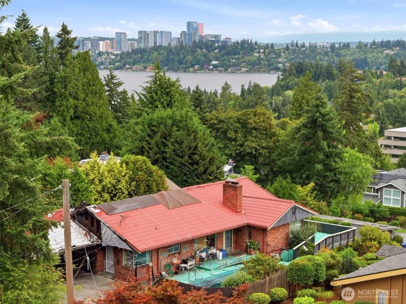 Property photo for 2444 72nd Avenue Se, Mercer Island photo 20