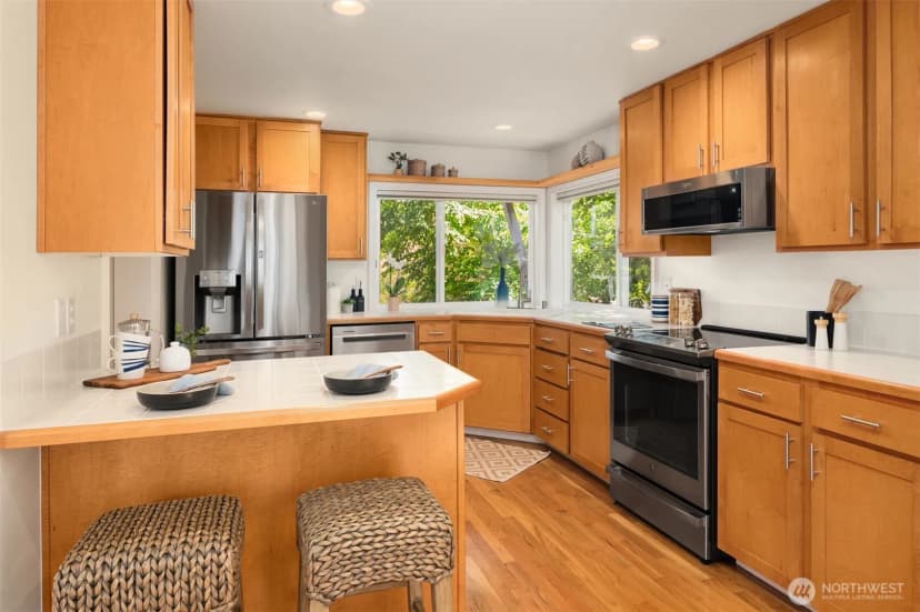 Property photo for 4054 54th Avenue Sw, Seattle photo 10