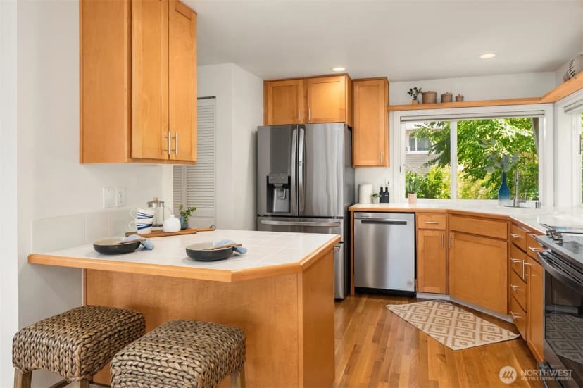Property photo for 4054 54th Avenue Sw, Seattle photo 12