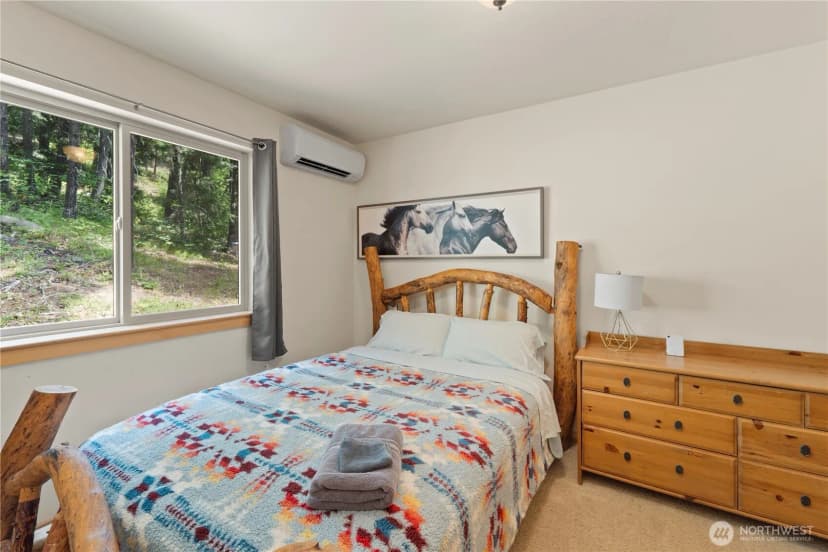 Property photo for 1302 Pine Loch Sun Drive, Ronald photo 10