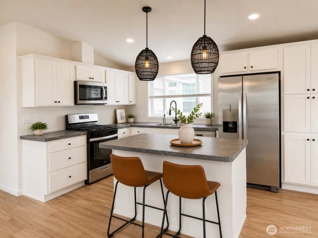 Property photo for 2113 Glacier Street #81, Enumclaw photo 3