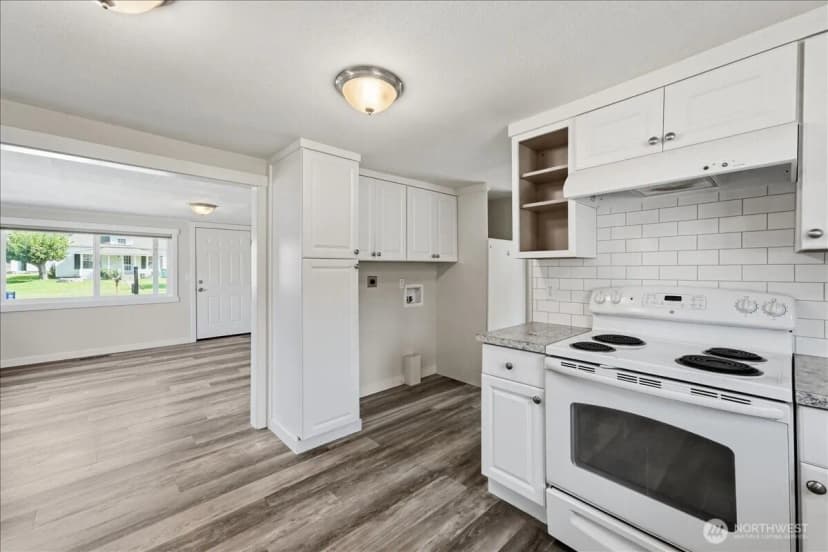 Property photo for 119 W Gibson Avenue, Chelan photo 6