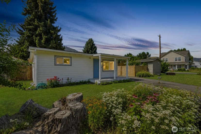 Property photo for 119 W Gibson Avenue, Chelan photo 31