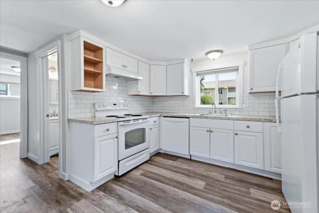 Property photo for 119 W Gibson Avenue, Chelan photo 5
