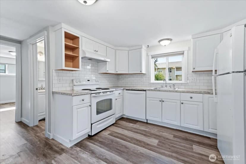 Property photo for 119 W Gibson Avenue, Chelan photo 9