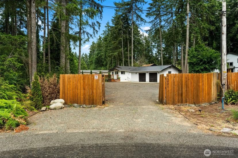 Property photo for 14021 133rd Street Nw, Gig Harbor photo 2