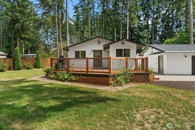 Property photo for 14021 133rd Street Nw, Gig Harbor photo 4