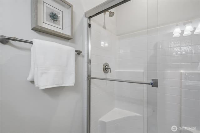 Property photo for 12929 136th Ct Ne, Kirkland photo 4