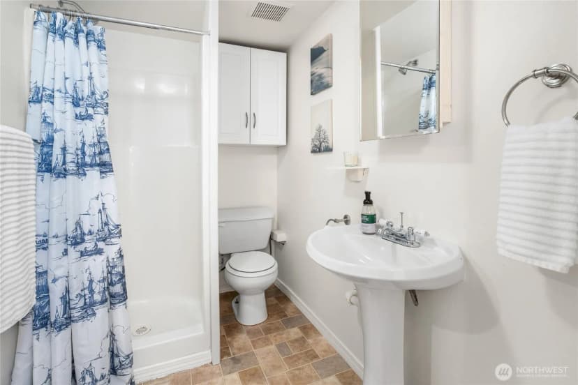 Property photo for 8526 17th Avenue Ne, Seattle photo 27