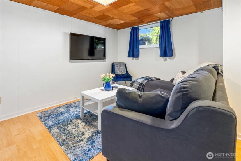 Property photo for 8526 17th Avenue Ne, Seattle photo 23