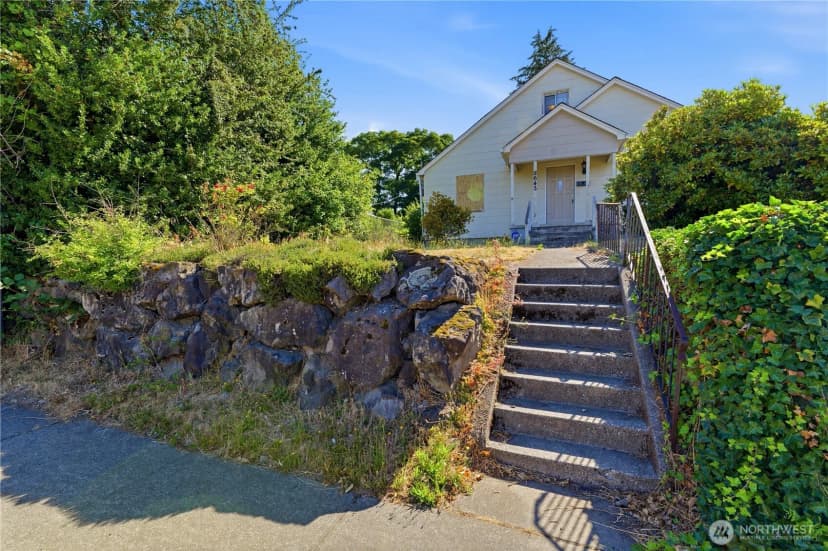 Property photo for 8643 Yakima Avenue S, Tacoma photo 37