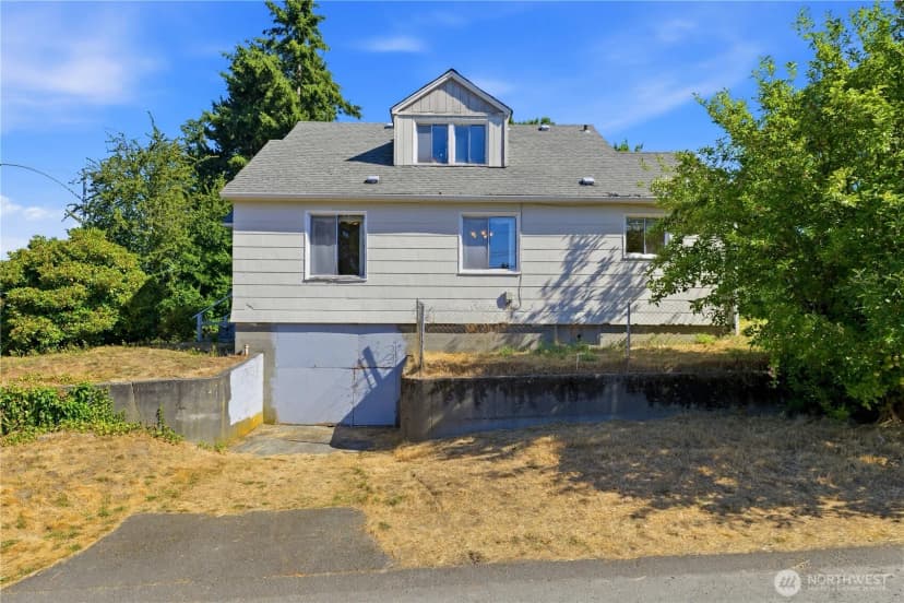 Property photo for 8643 Yakima Avenue S, Tacoma photo 36