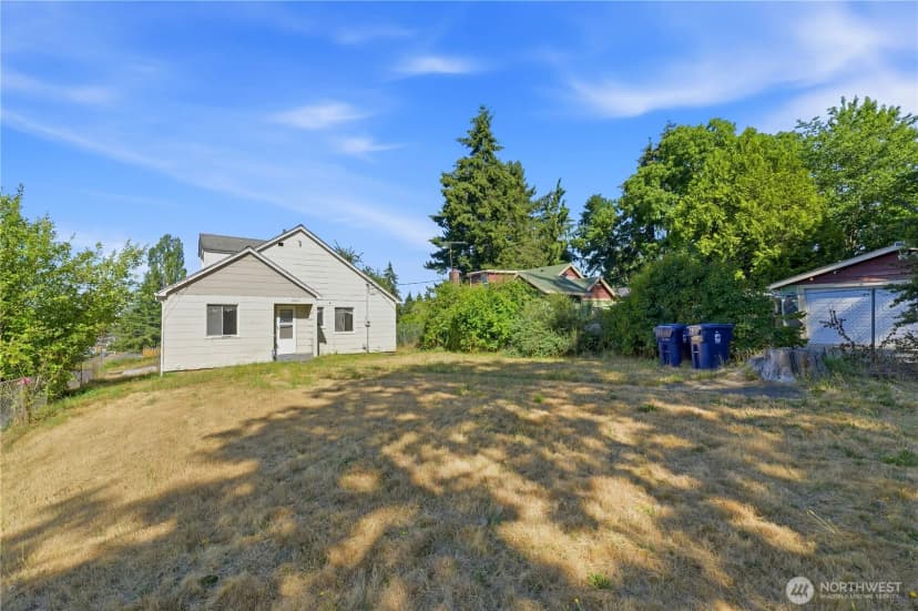 Property photo for 8643 Yakima Avenue S, Tacoma photo 35