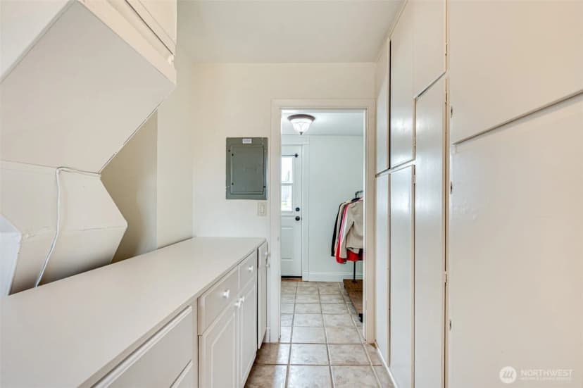 Property photo for 813 N 16th Avenue, Kelso photo 23
