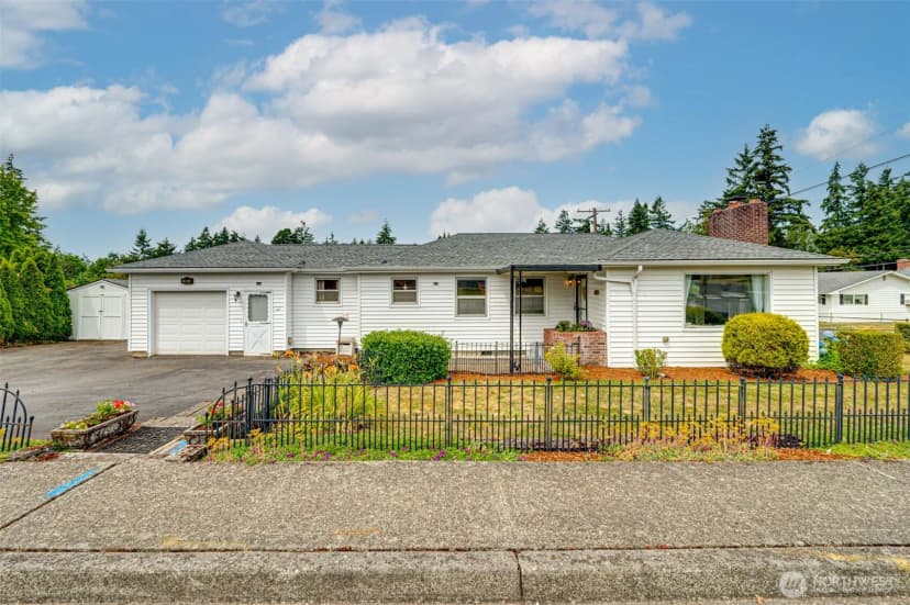 Property photo for 813 N 16th Avenue, Kelso photo 32