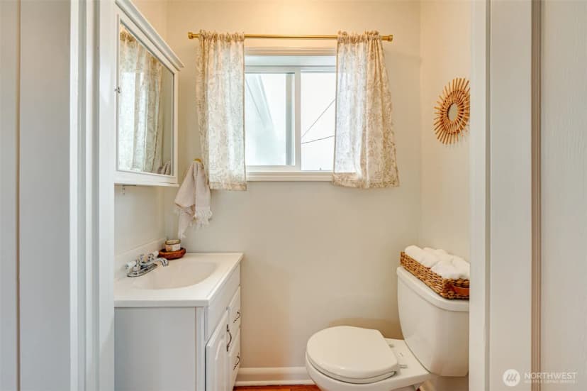 Property photo for 813 N 16th Avenue, Kelso photo 17