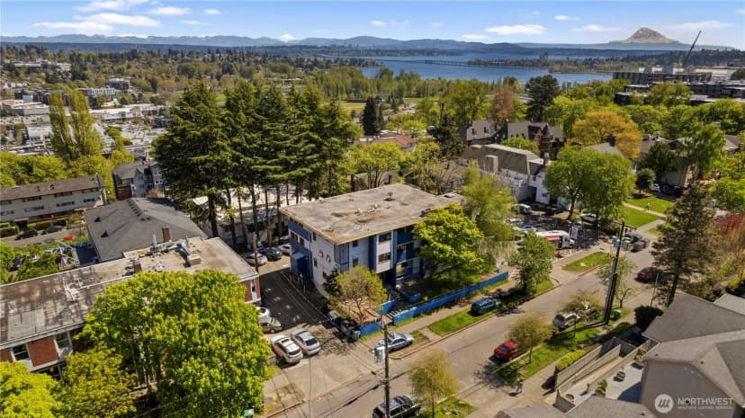 Property photo for 4626 21st Avenue Ne, Seattle