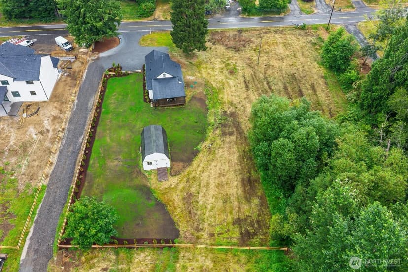 Property photo for 12816 2nd Street Se, Lake Stevens photo 3