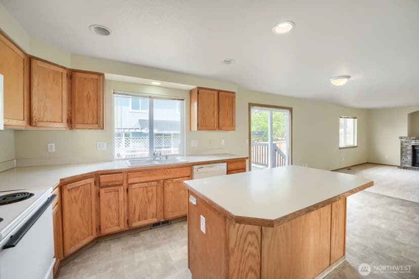 Property photo for 17809 112th Avenue Se, Renton photo 10